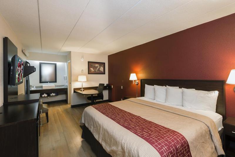 Red Roof Inn Elkhart Exterior photo
