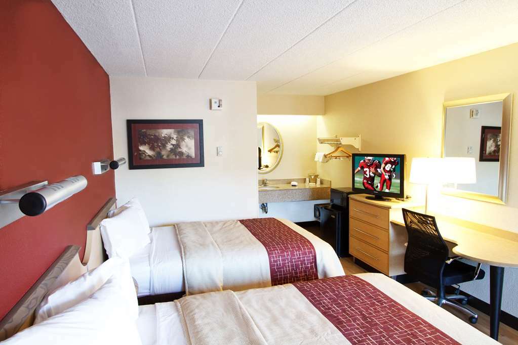 Red Roof Inn Elkhart Room photo